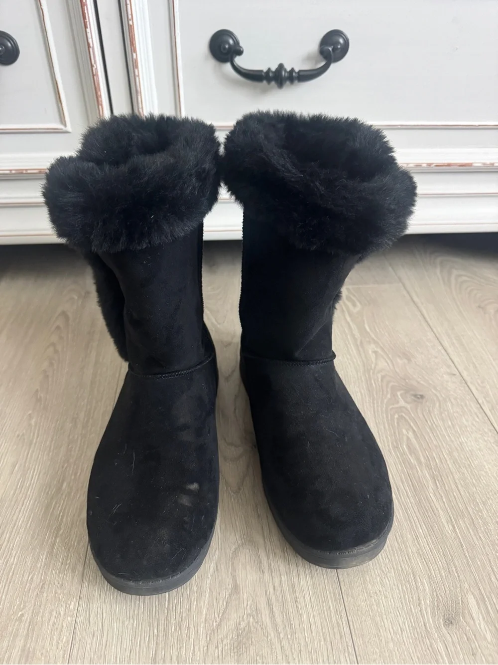 Kohl's Black Faux Fur Winter Boots with Button Accent